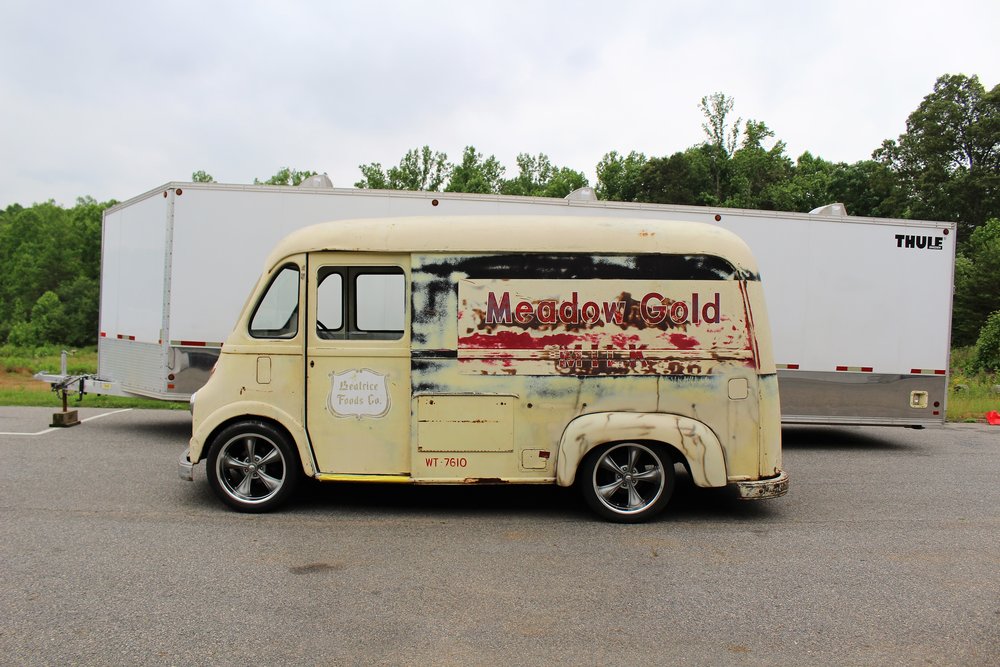 Daves custom metro food truck