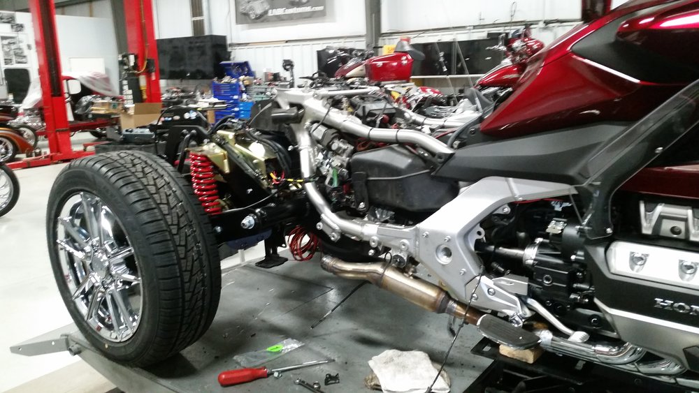 independent suspension trike kit installation on a 2018 goldwing 1800