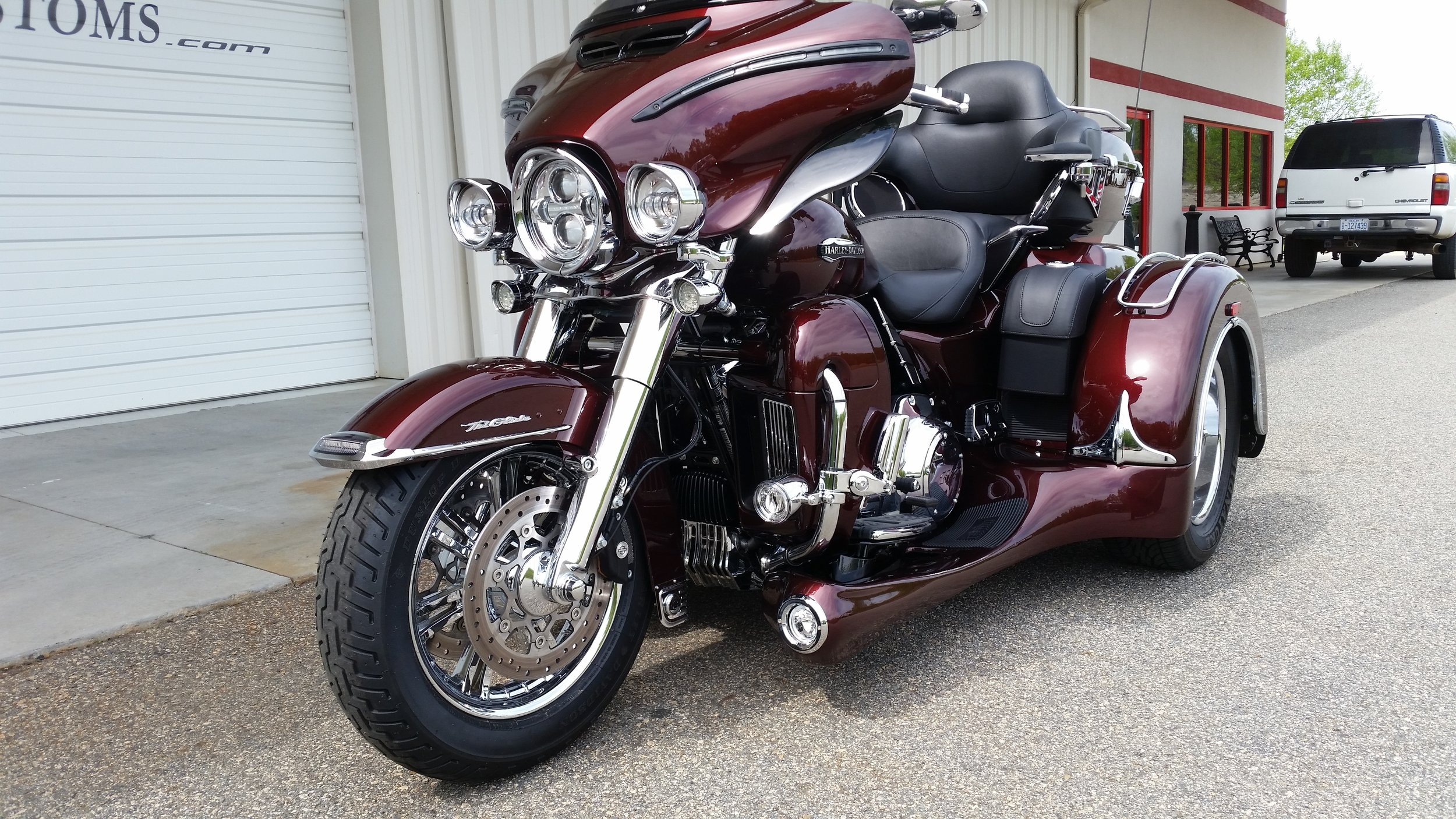 Tri Glide Trax Running Boards — UNB Customs Trike & Custom Shop