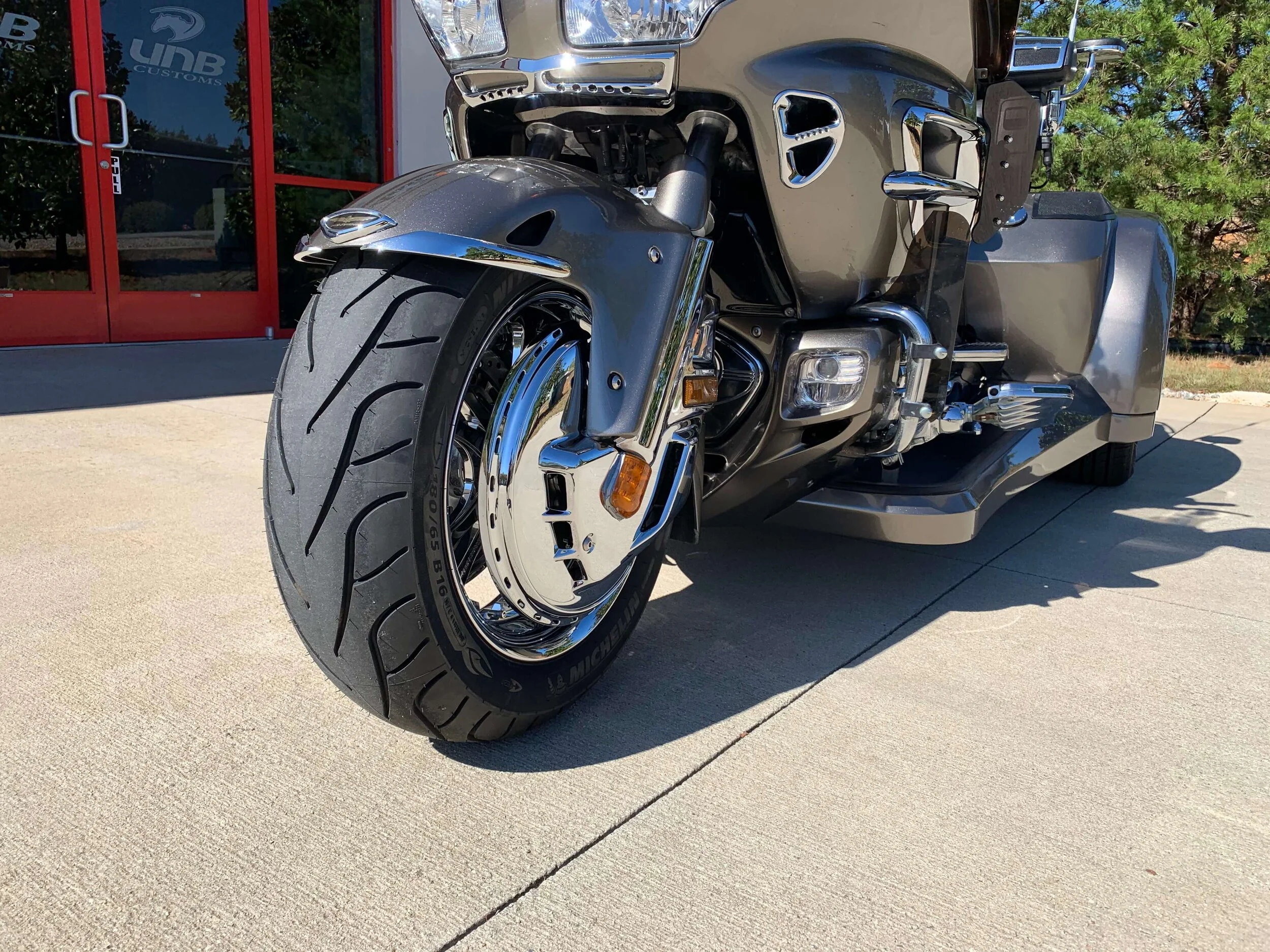 You've Never Seen A Goldwing Trike Like This — UNB Customs Trike