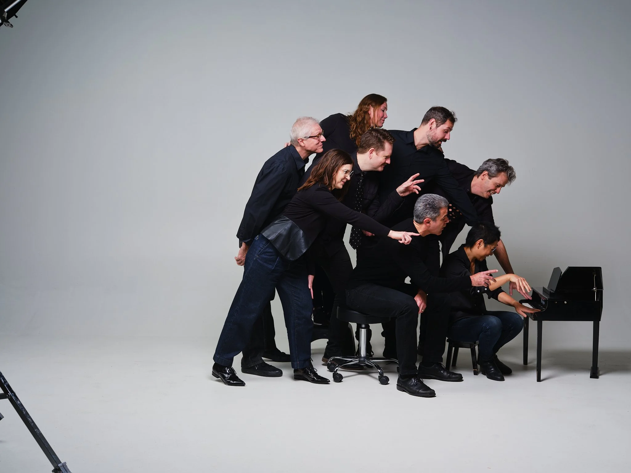 COMMERCIAL-2024-11-06-NakedEyeEnsemble02397.jpg