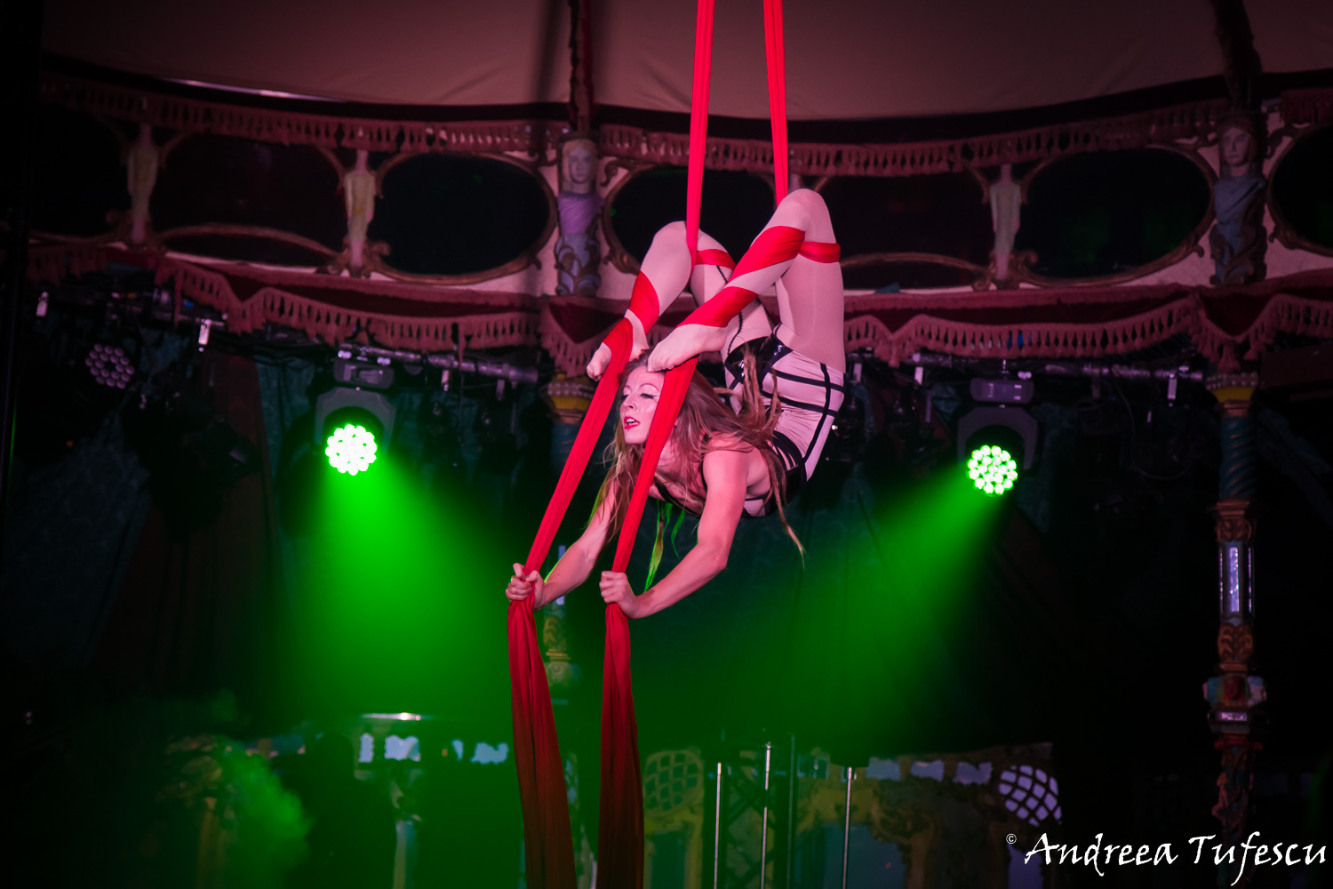  Spiegeltent Canary Wharf 2015 by London photographer Andreea Tufescu 