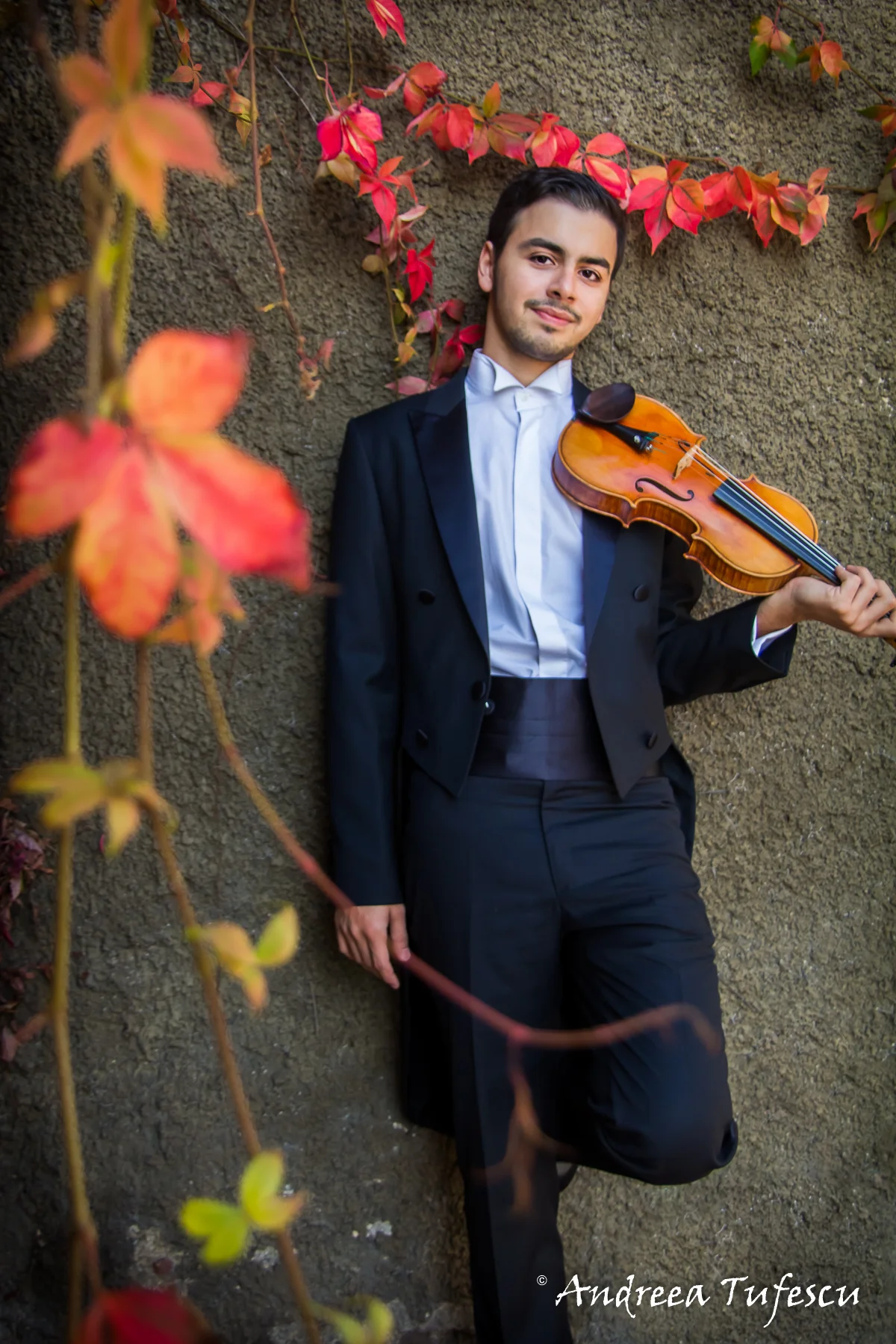  Violinist Emre Engin - portraits and headshots by London photographer Andreea Tufescu 