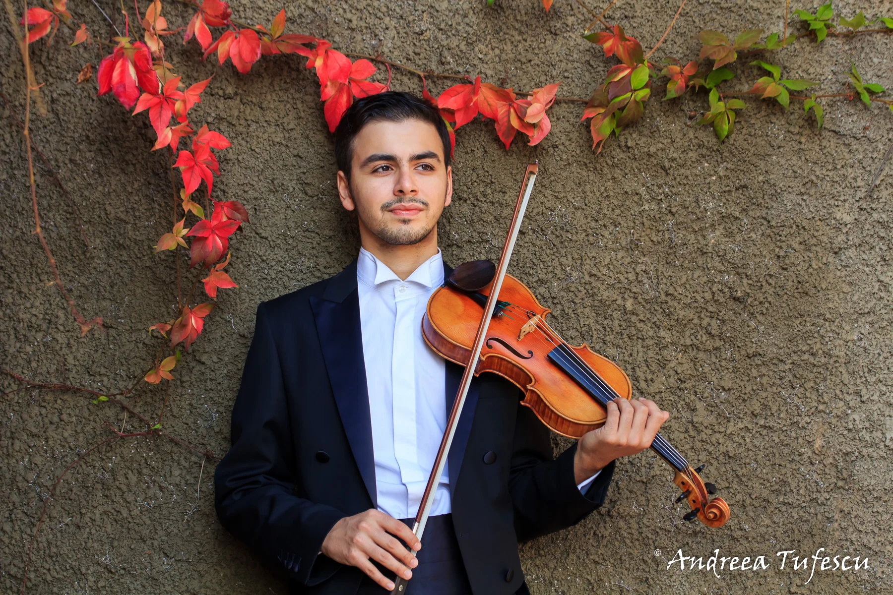  Violinist Emre Engin - portraits and headshots by London photographer Andreea Tufescu 