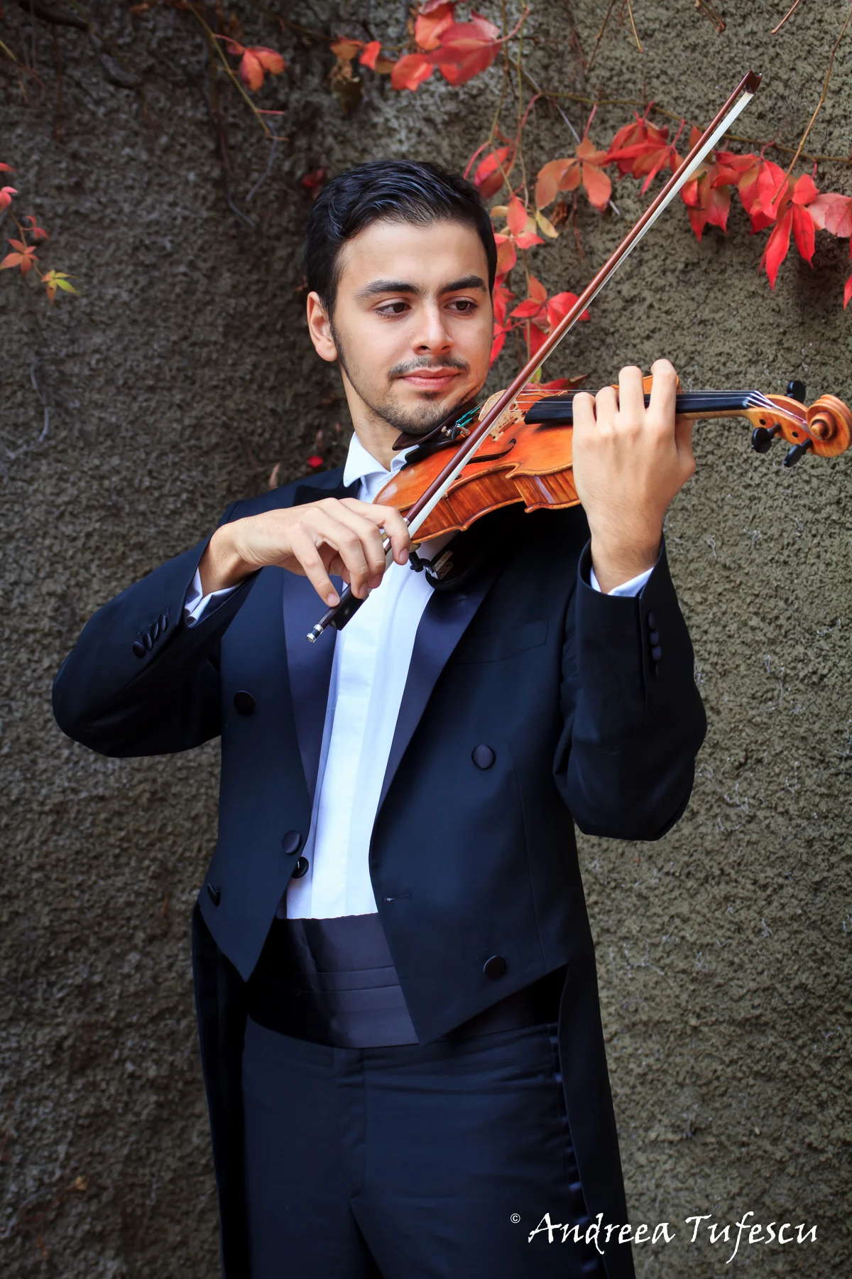  Violinist Emre Engin - portraits and headshots by London photographer Andreea Tufescu 