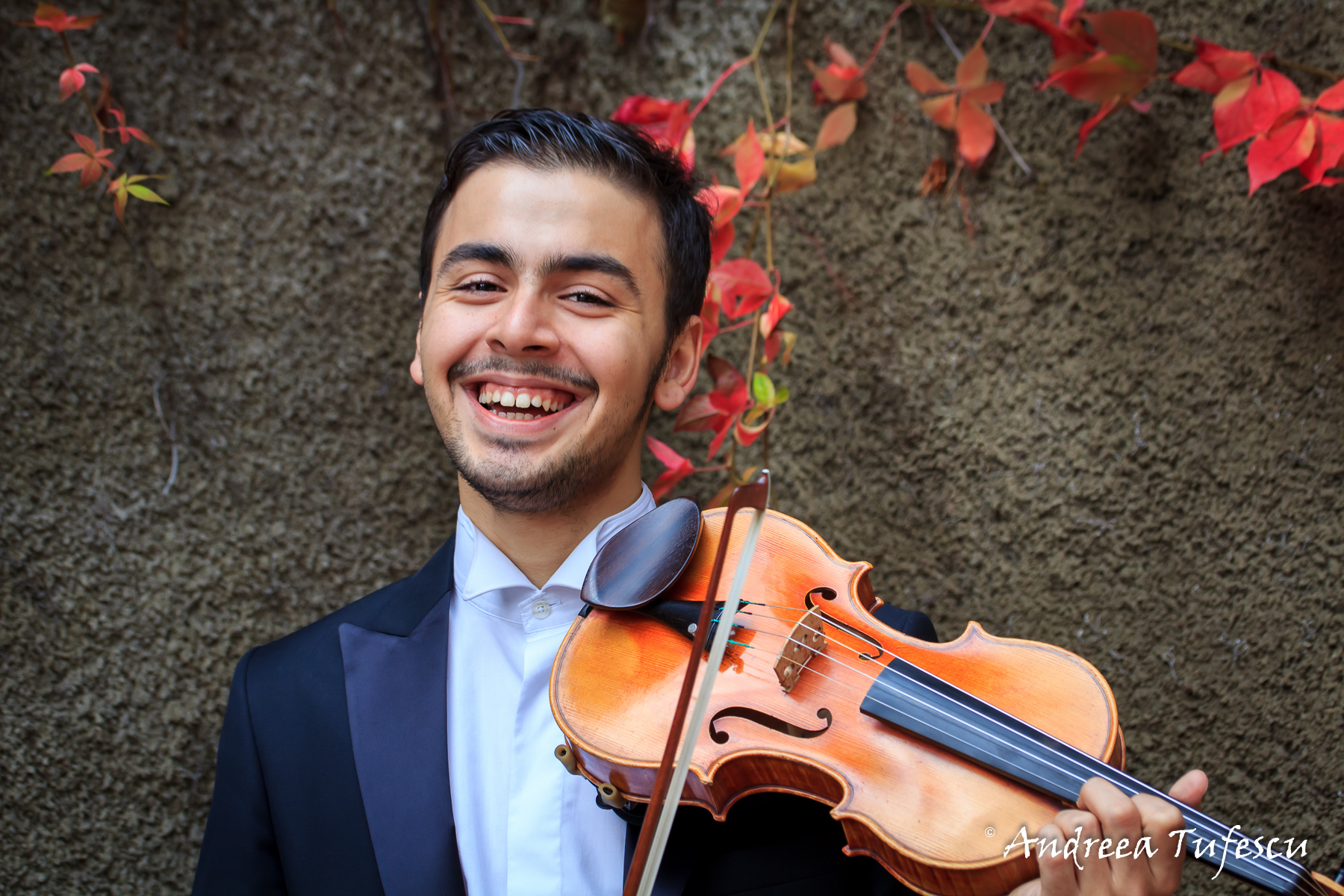  Violinist Emre Engin - portraits and headshots by London photographer Andreea Tufescu 