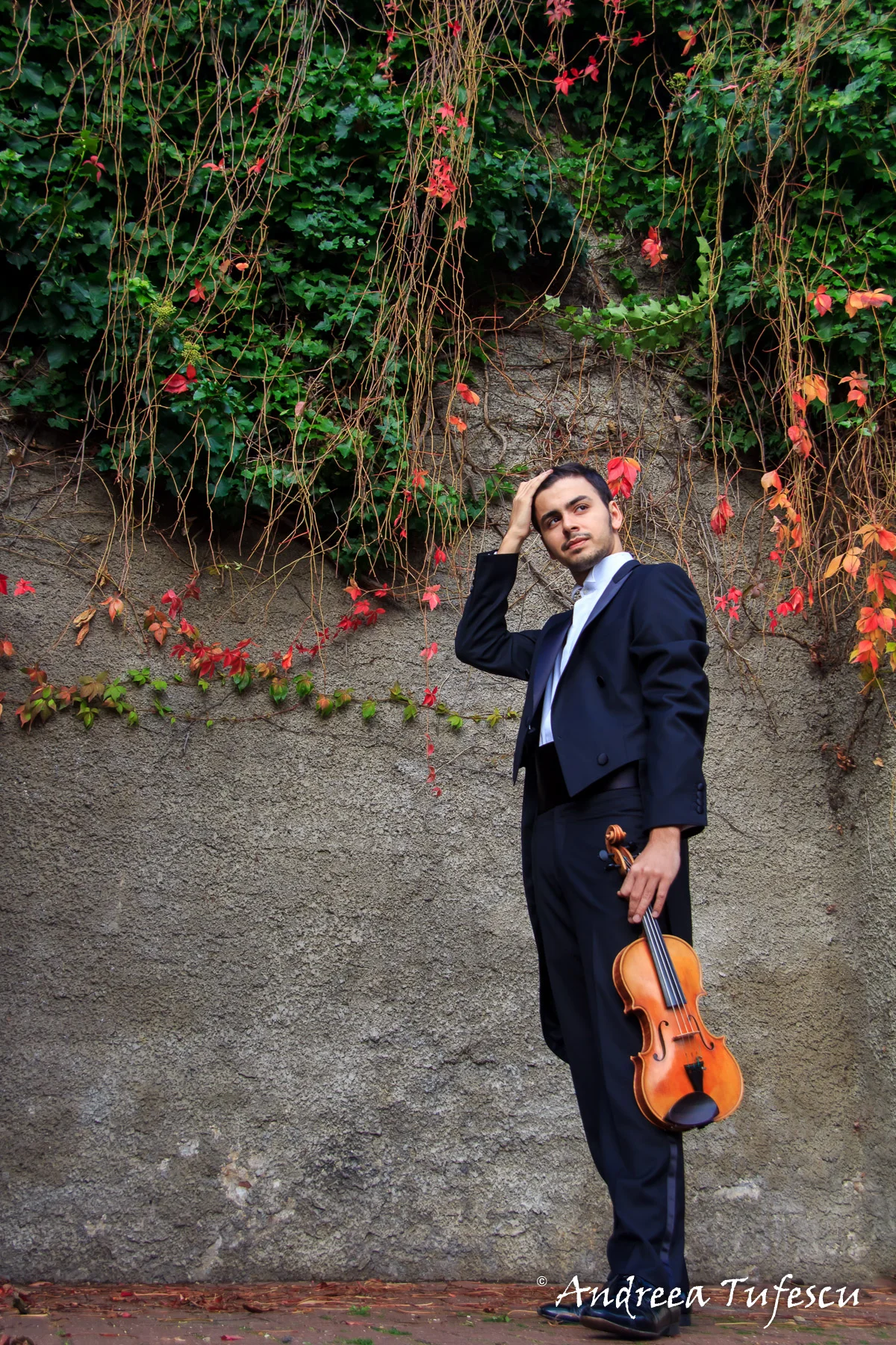  Violinist Emre Engin - portraits and headshots by London photographer Andreea Tufescu 