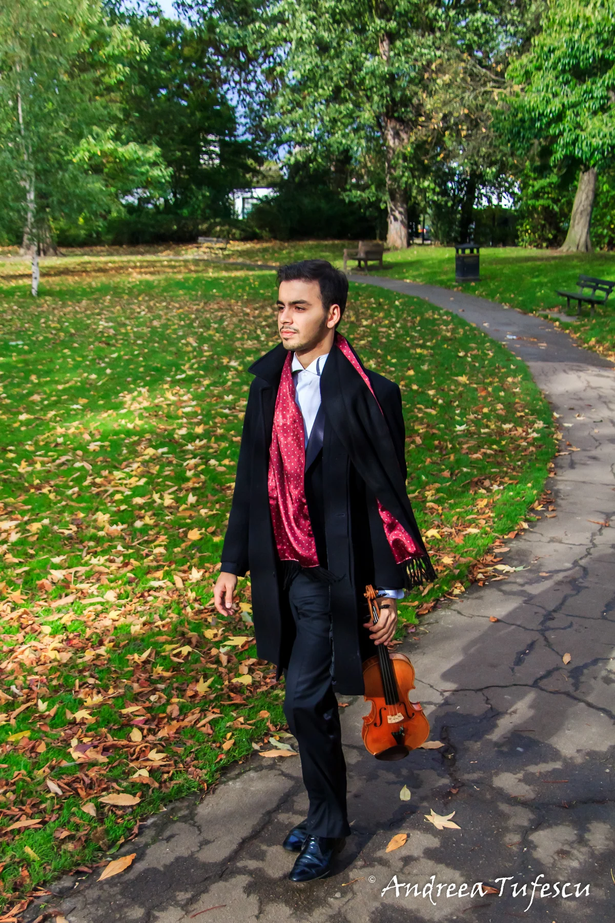  Violinist Emre Engin - portraits and headshots by London photographer Andreea Tufescu 