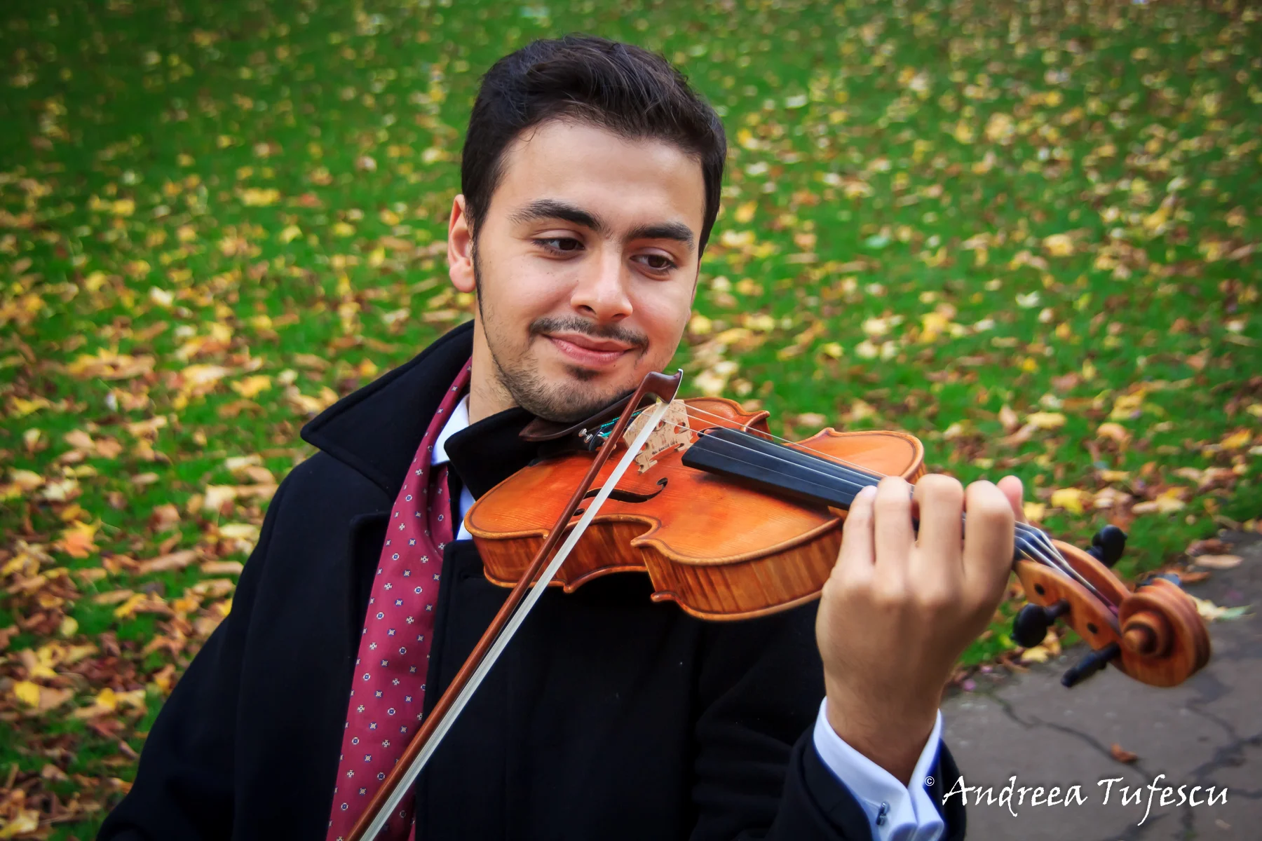  Violinist Emre Engin - portraits and headshots by London photographer Andreea Tufescu 