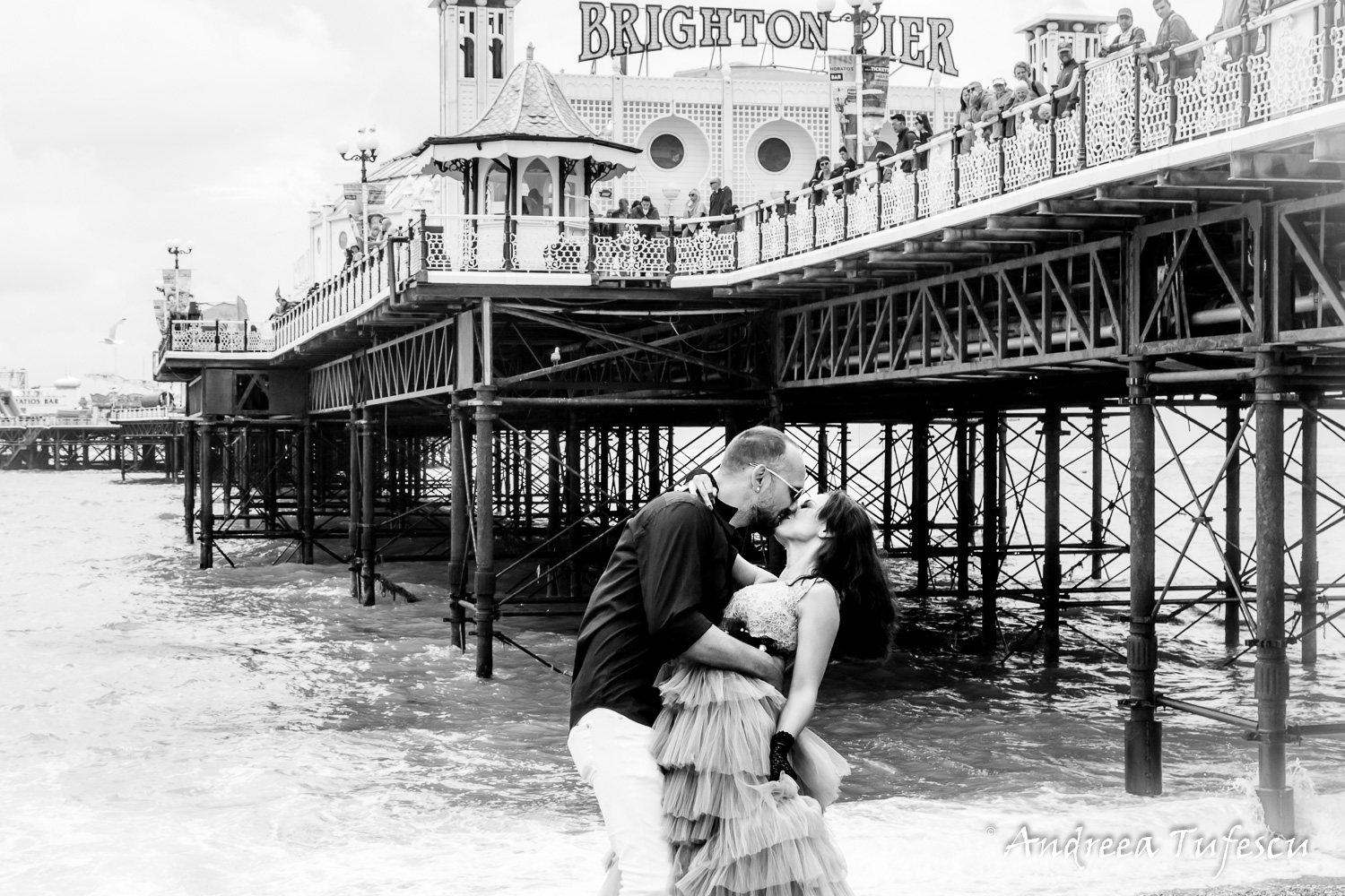 Wedding and Engagement Photography by Andreea Tufescu - Love the Dress photoshoot Brighton A &amp; A