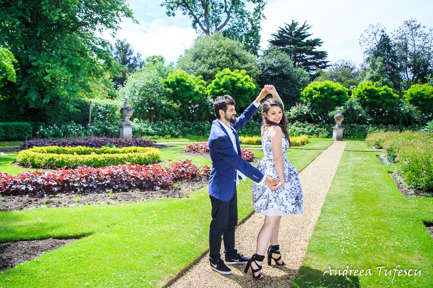  Wedding and Engagement Photography by Andreea Tufescu - L & D Engagement - PreWedding Photoshoot West London Chiswick 