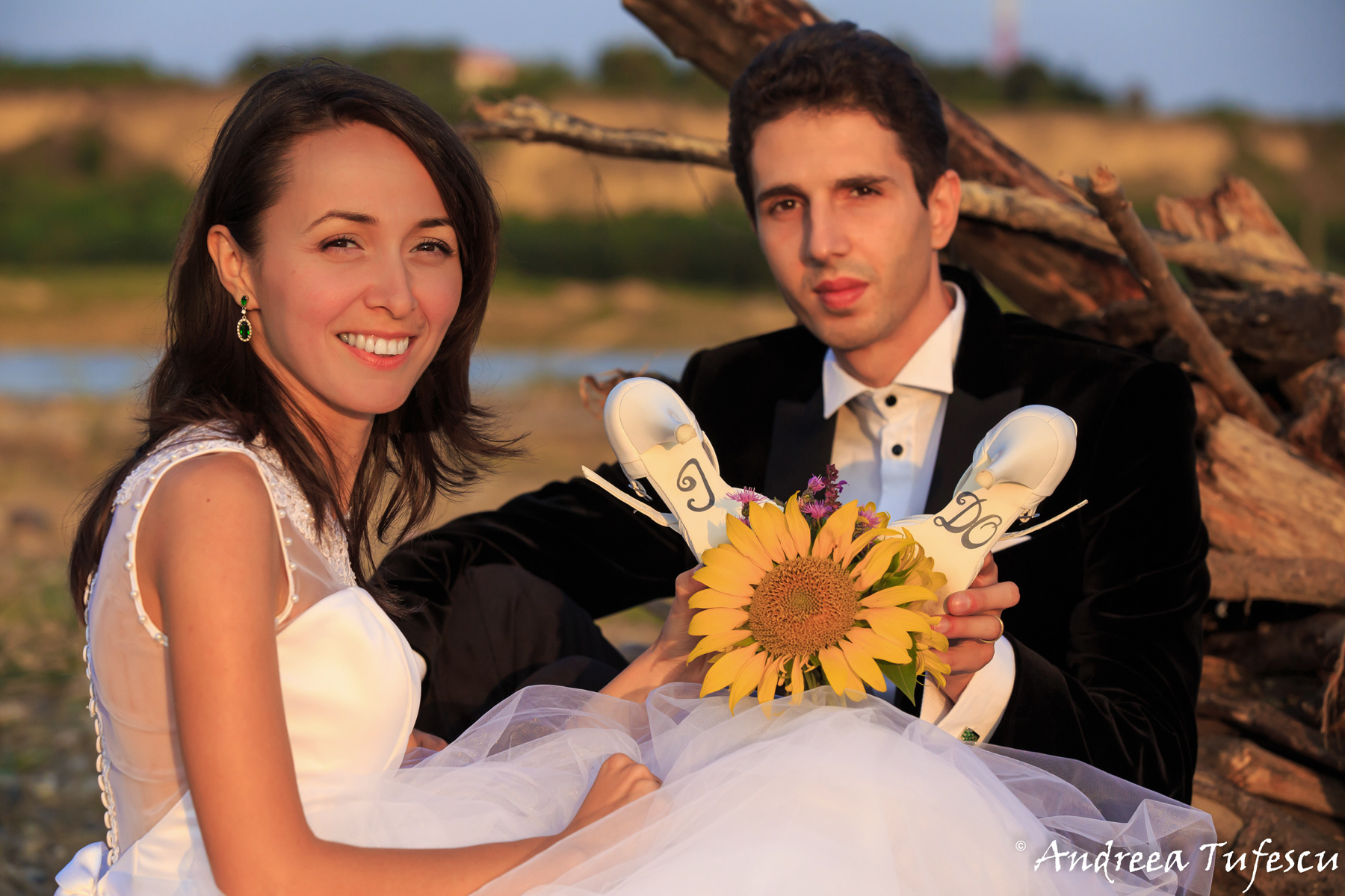  Wedding Photography by Andreea Tufescu - A & E Trash the Dress - Rock the Frock session riverside 