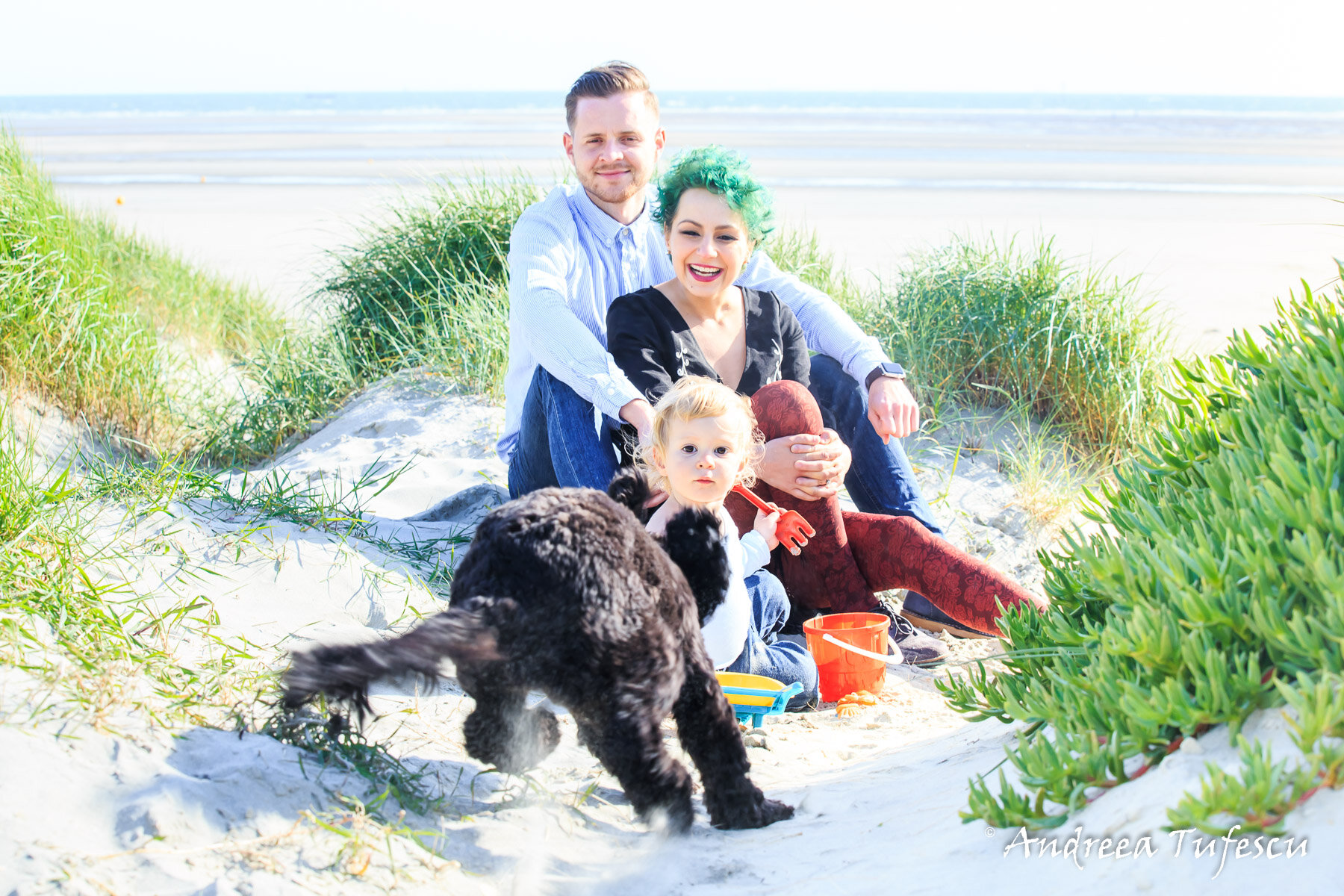 Summer Family Photo Session by the seaside with A & G