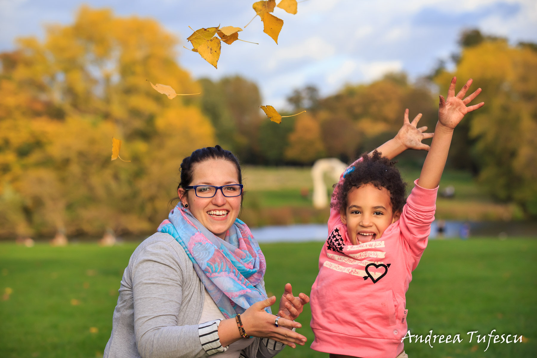 Seasonal Family Photo Session West London with A & P