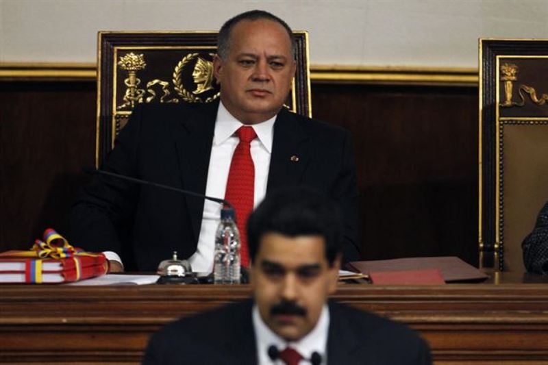 Los líderes del gobierno deben sentarse con la oposición Foto: Archivo 