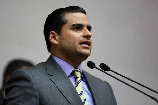 Armando Armas atribuye a la corrupción crisis que agobia a Venezuela