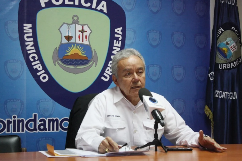 Polilechería detuvo a dos hombres por hurto y a joven por lesiones