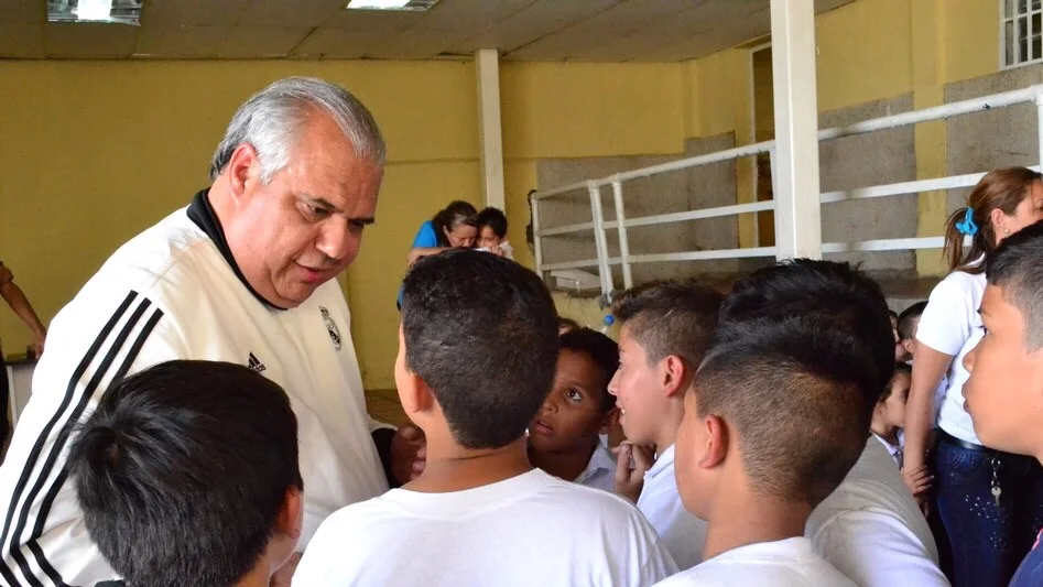 Cedeño Umanés pide centrar atención
política en necesidades del pueblo