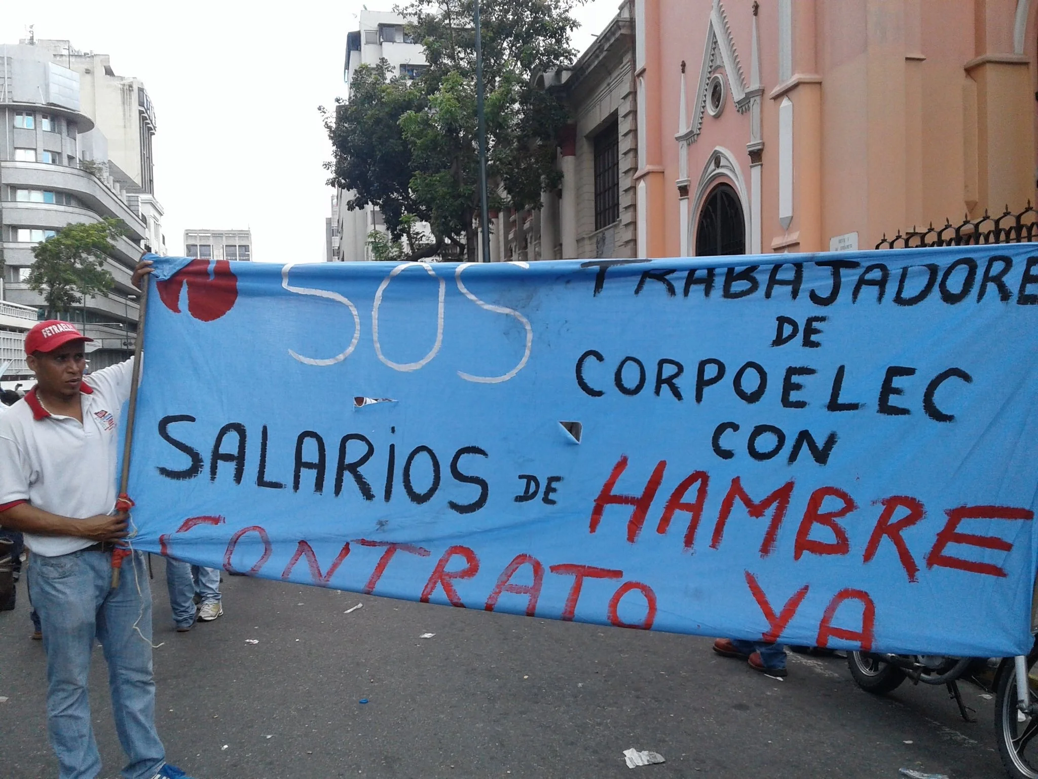 Continúa paro nacional indefinido de trabajadores de Corpoelec