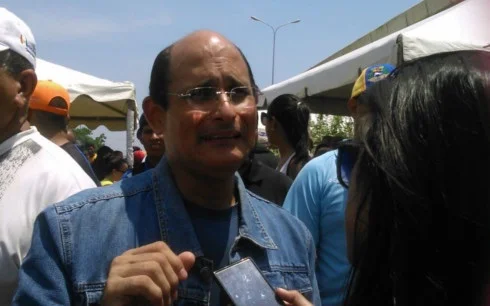 Antonio Ricóveri a Tibisay Lucena: “Al CNE lo presionan los electores desde el 6D”