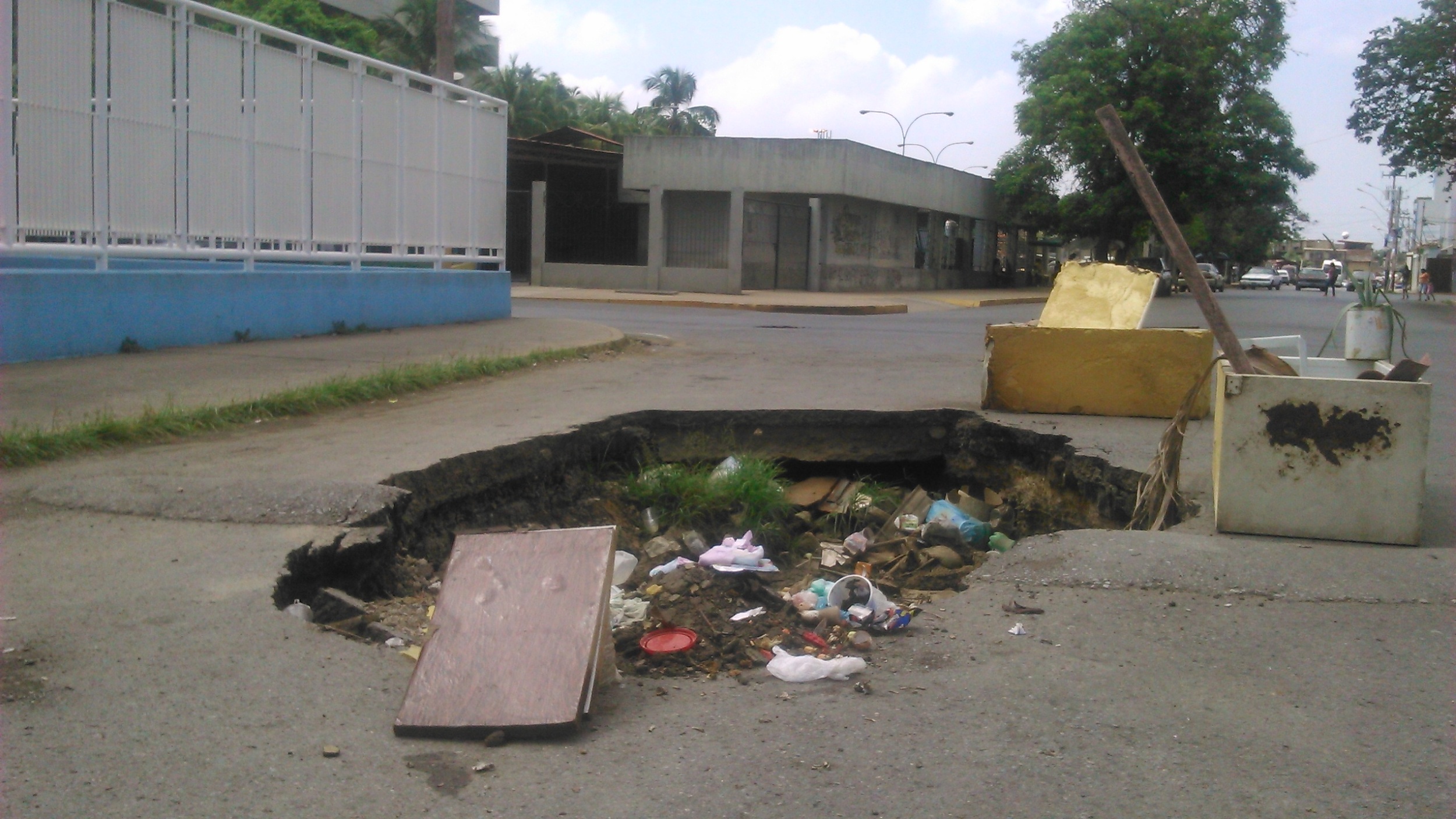 La desidia se hace presente en cada rincón de Barcelona