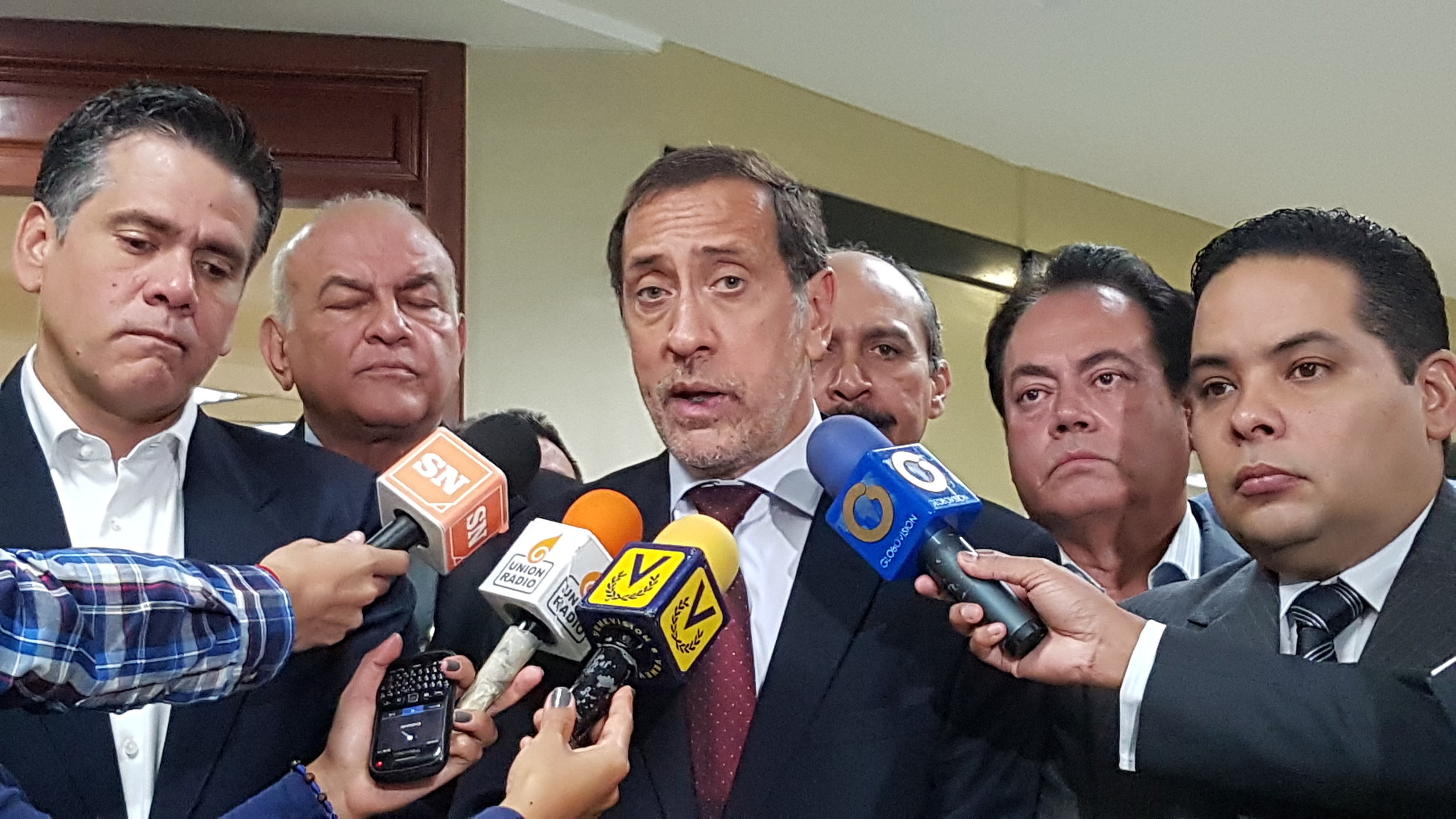 José Guerra: se acentuará la escasez de dinero en efectivo 