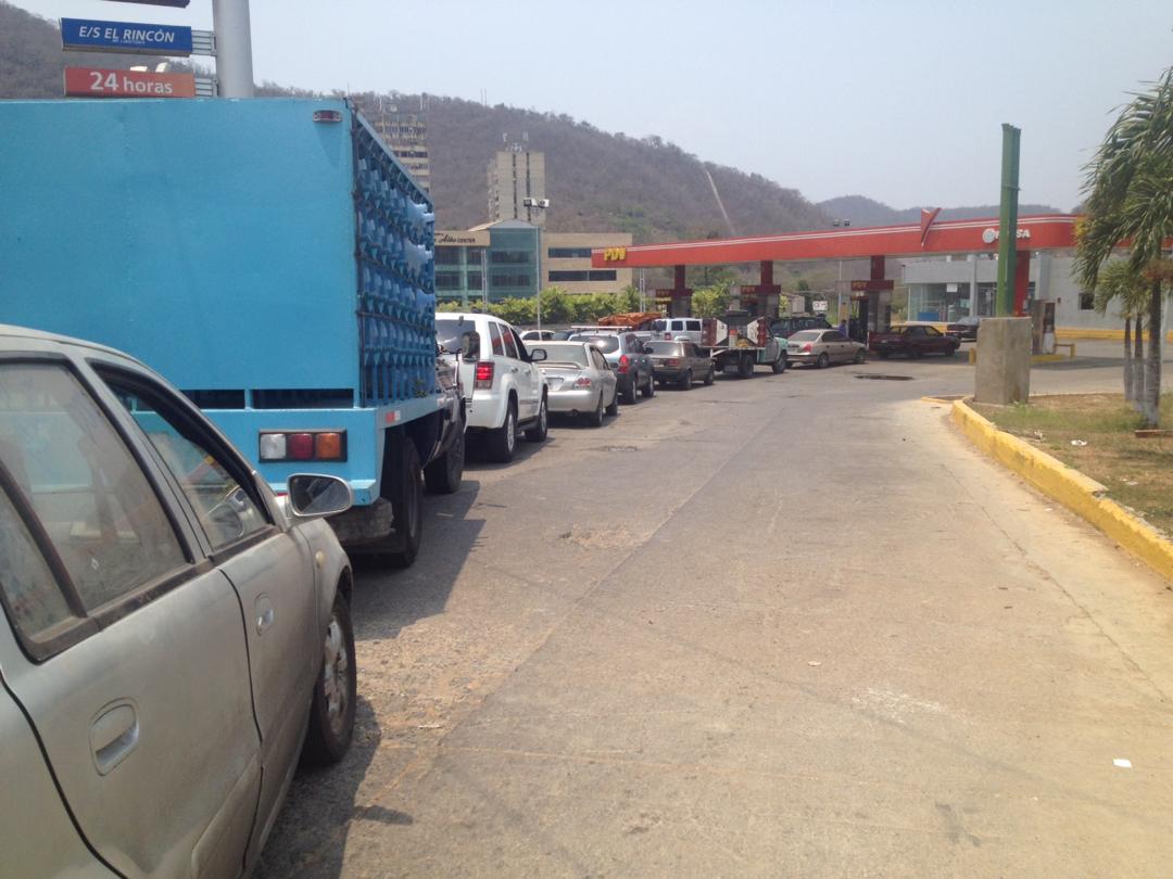 Estaciones de servicio cola 1.jpeg