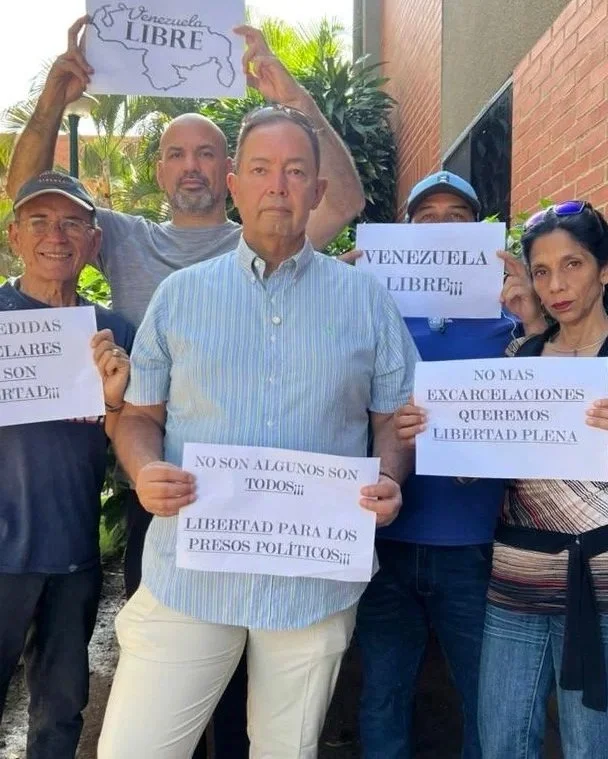 “Un poco mas de un centenar de excarcelados”: Galvis desmiente cifras oficiales de excarcelaciones en Venezuela