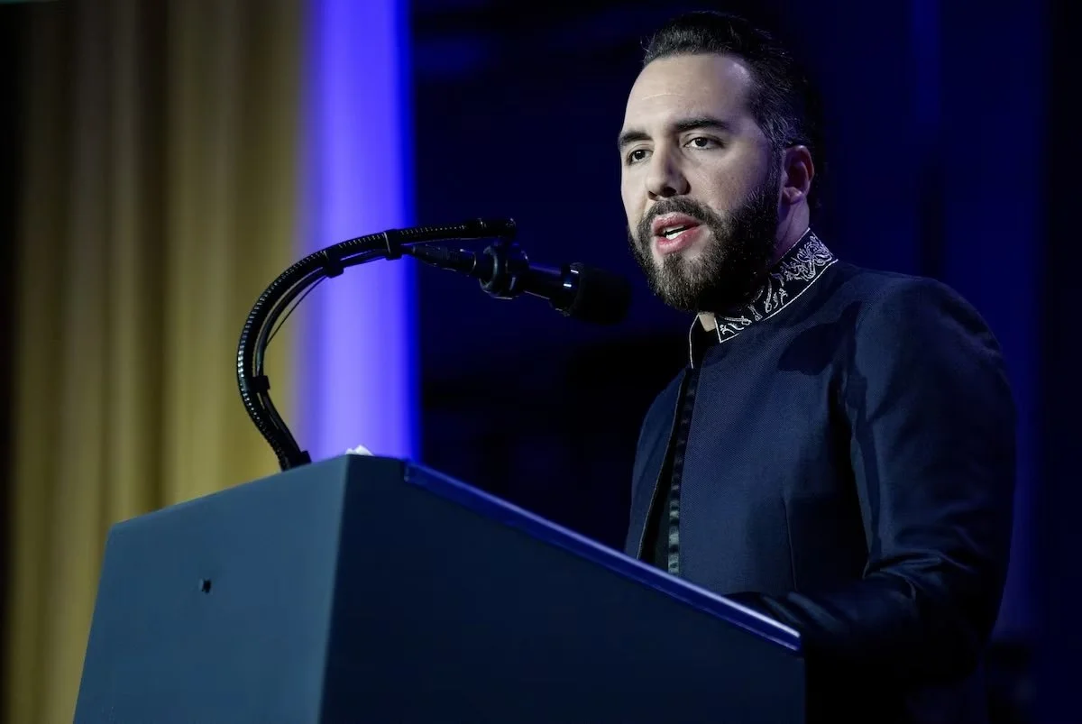 El BID destinará US$1.300 millones a El Salvador en 2026 para impulsar vivienda, turismo, salud y educación