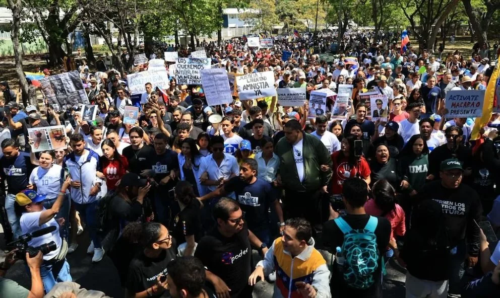 El movimiento estudiantil de Venezuela encabezó la primera marcha en Caracas tras la captura de Maduro: “No tenemos miedo”