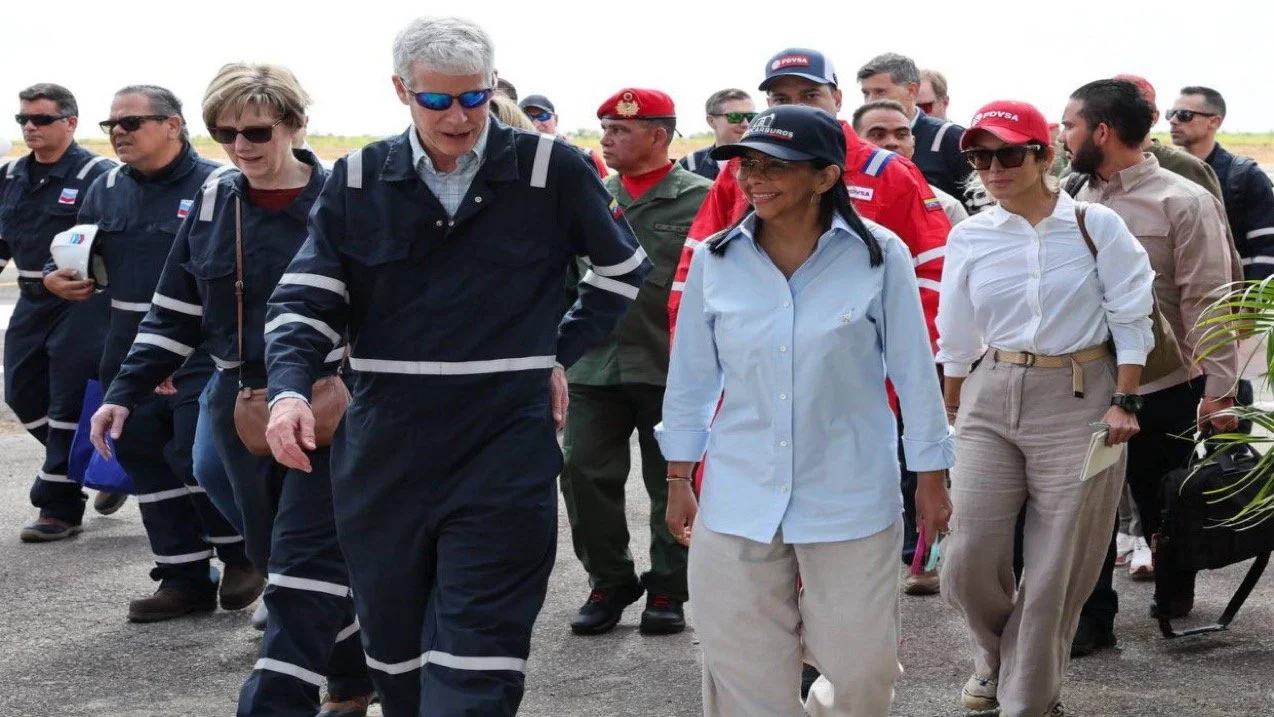 Venezuela post-Maduro: Delcy Rodríguez desmantela el chavismo y abre al petróleo mientras familiares de presos inician huelga de hambre