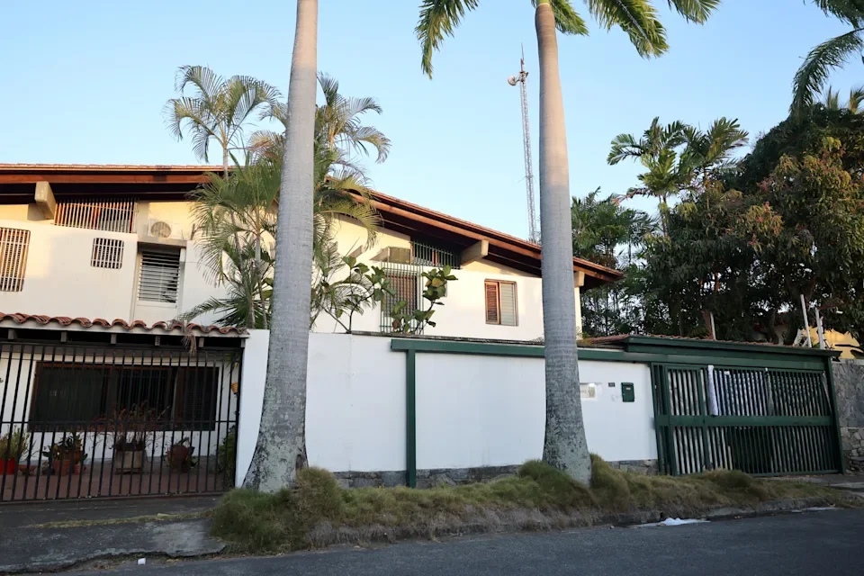 Confiscan la casa de la asistente de María Corina Machado en Caracas, denuncia Vente Venezuela