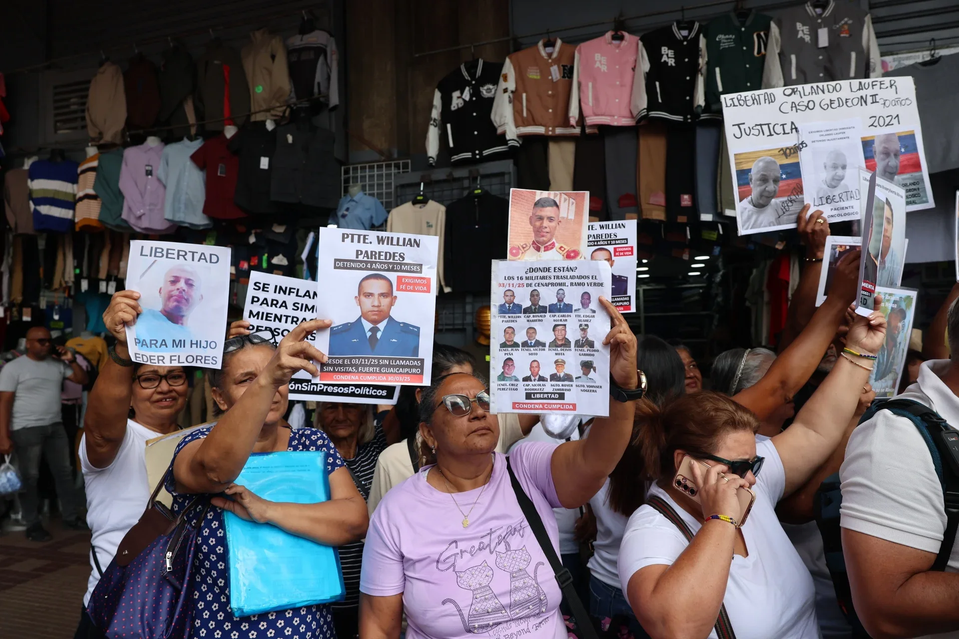 Activista cree que amnistía de Venezuela es "débil" y exige liberación de presos políticos