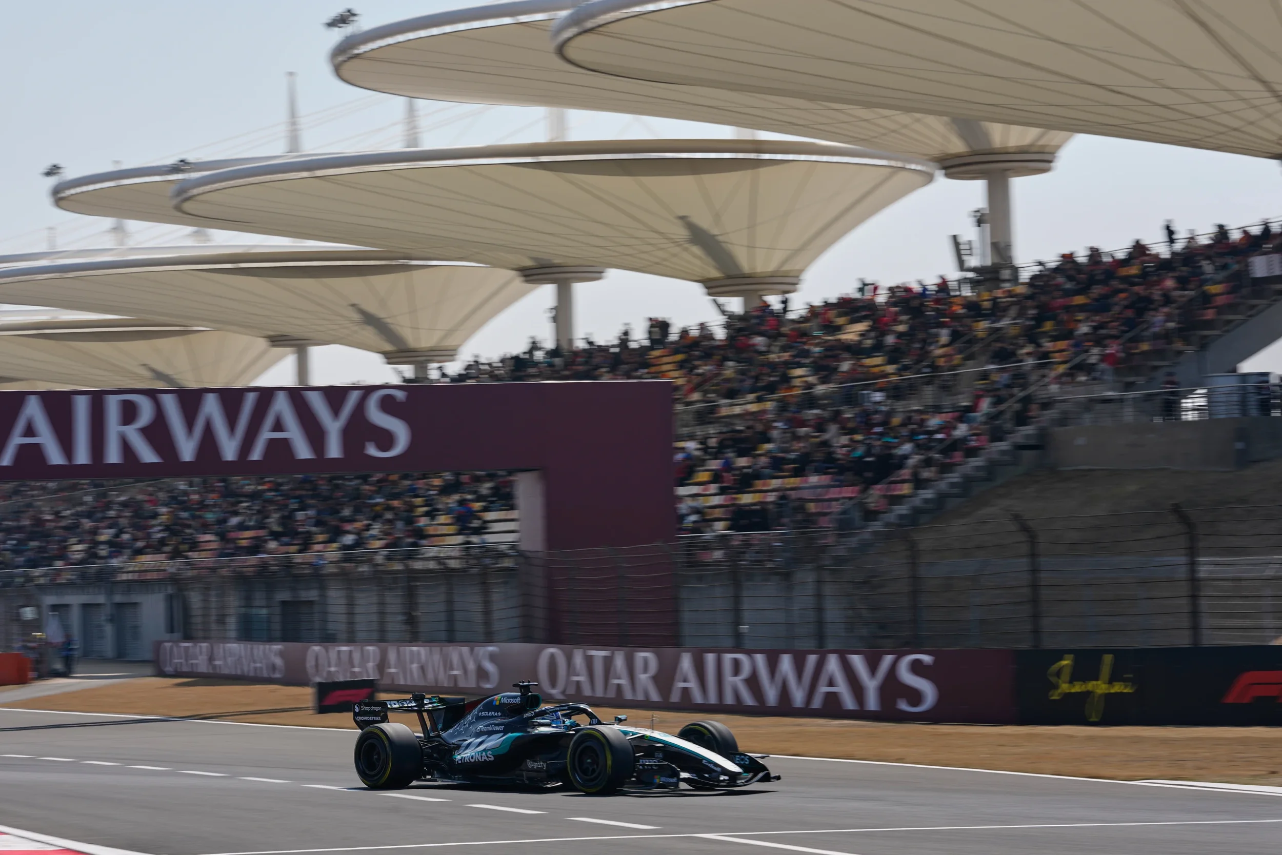 Mercedes busca dominar de nuevo en China mientras algunos pilotos critican nueva era de la F1