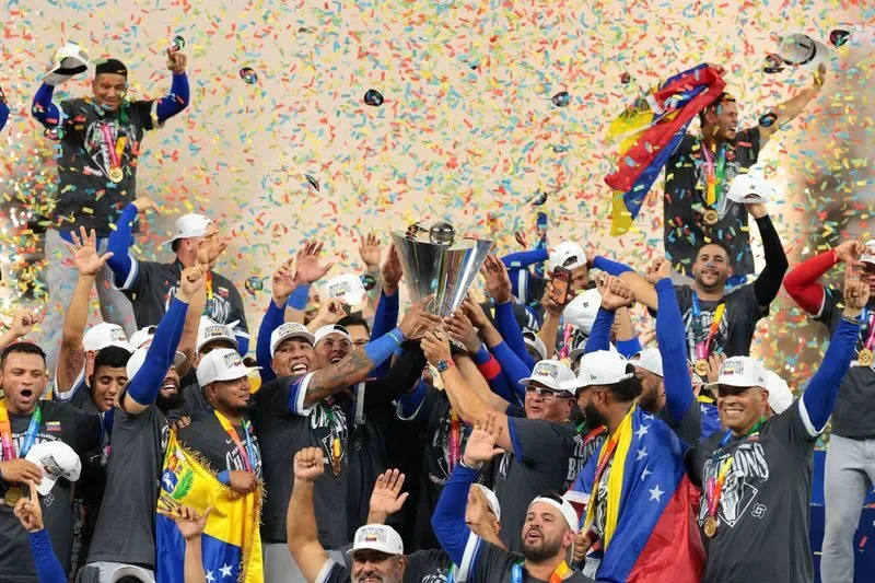 Venezuela festeja su primer título del Clásico Mundial de Béisbol tras derrotar a EEUU