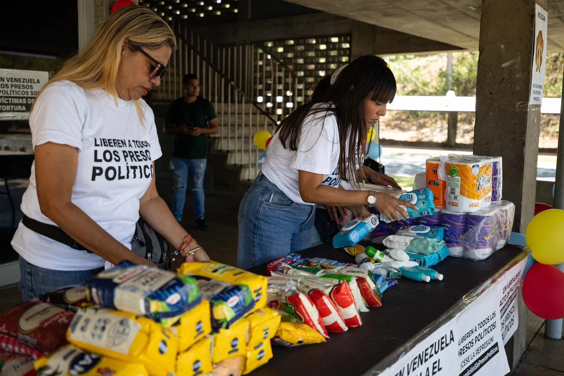 ONG venezolana recolecta insumos para ayudar a los familiares de presos políticos