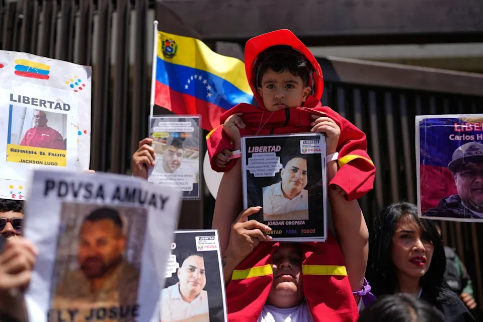 Familiares exigen libertad de presos vinculados con petrolera venezolana bajo Ley de Amnistía