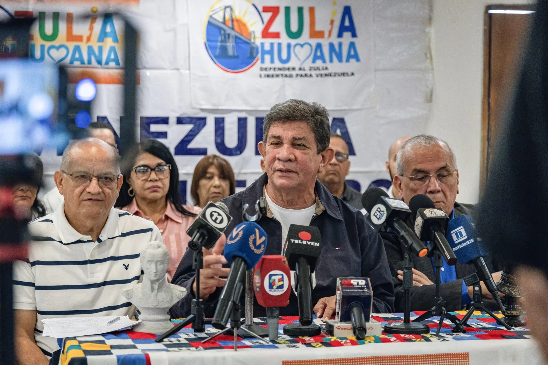 Opositores exigen una fecha para celebrar elecciones y el aumento de salario en Venezuela