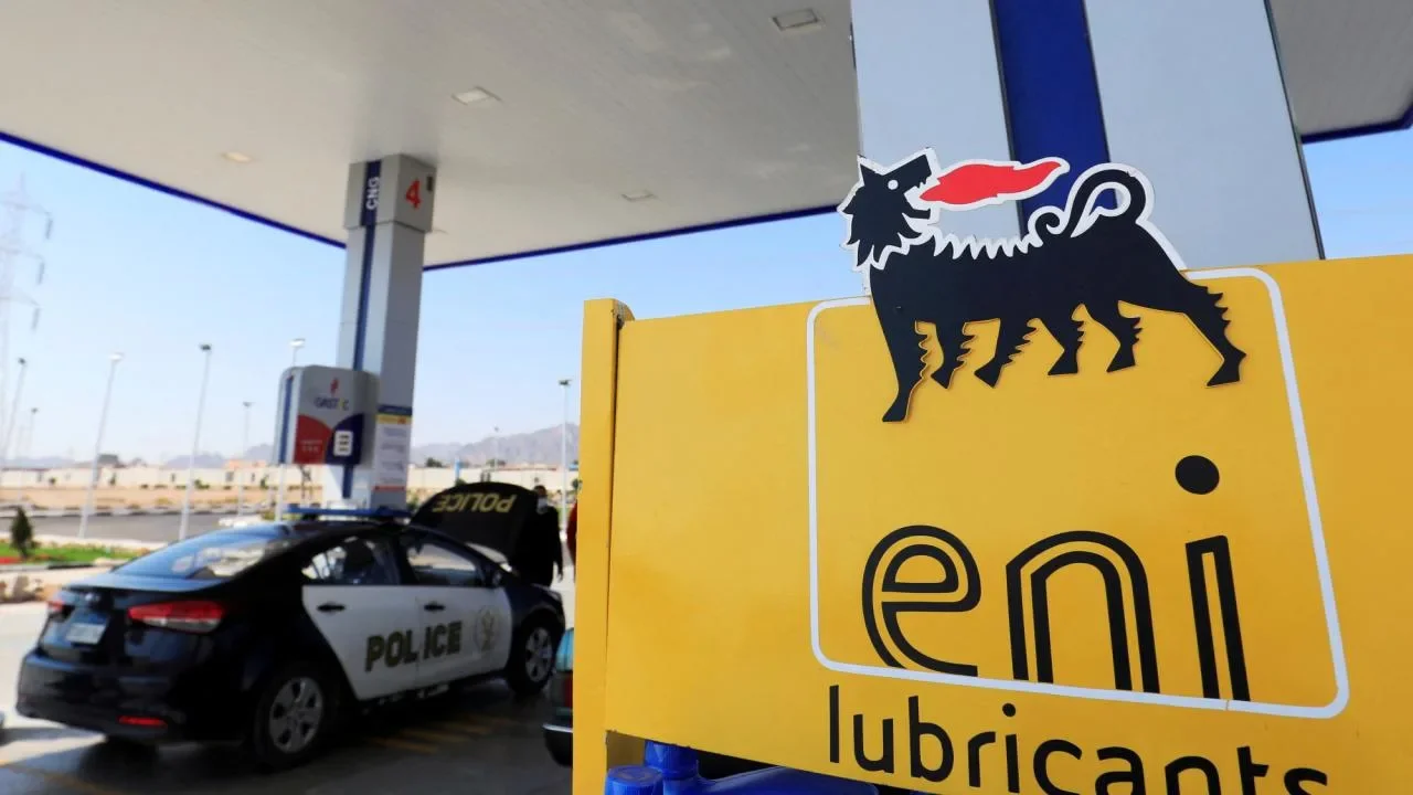 Eni reanuda extracción de petróleo venezolano como pago en especie por gas