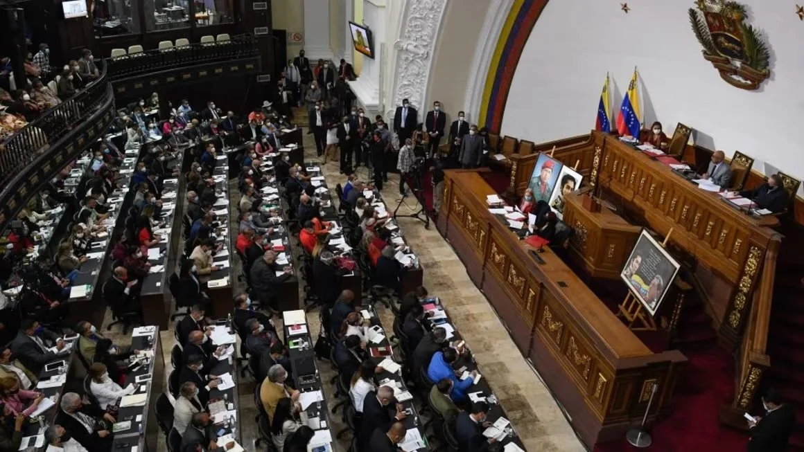 El Parlamento de Venezuela aprueba ampliar de 20 a 32 los magistrados del TSJ