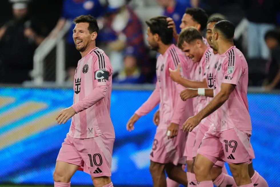 Messi aporta 2 goles y una asistencia para que Inter Miami remonte y venza 5-3 a Cincinnati