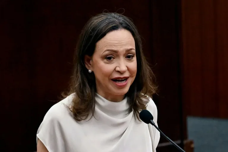 María Corina Machado manifiesta su "determinación" a negociar una transición con la presidenta interina de Venezuela