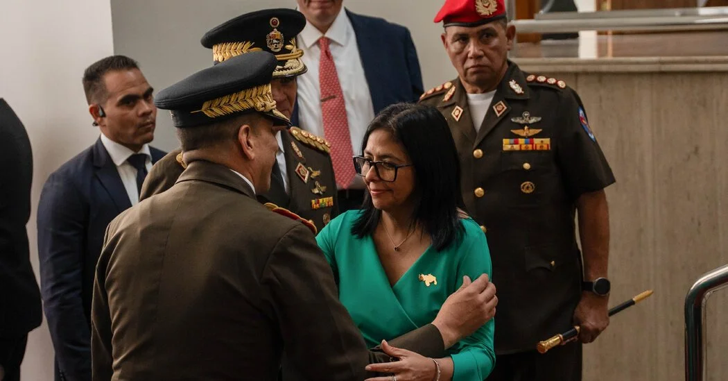Delcy Rodríguez recibe al jefe militar de EE.UU. mientras la oposición exige elecciones libres y renovación del CNE