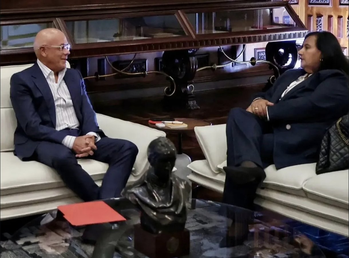 Jorge Rodríguez y Dinorah Figuera acuerdan mesa técnica y política tras reunión en Caracas