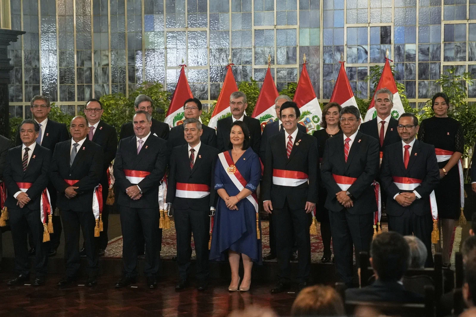 Keiko Fujimori toma juramento a miembros de su gabinete