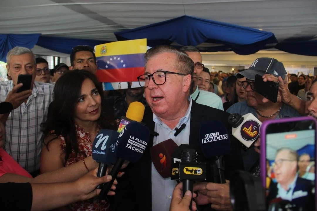 Pérez Vivas exige a EEUU fecha para la elección presidencial y reafirma candidatura de María Corina Machado