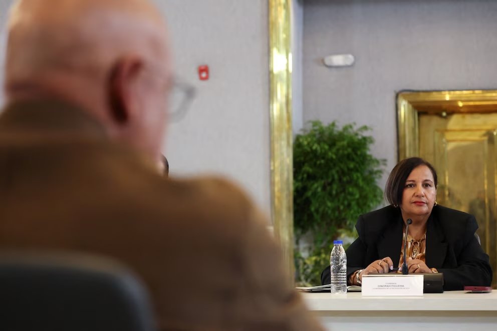 La sombra de la inhabilitación de María Corina se cierne sobre la mesa de diálogo entre chavismo y oposición