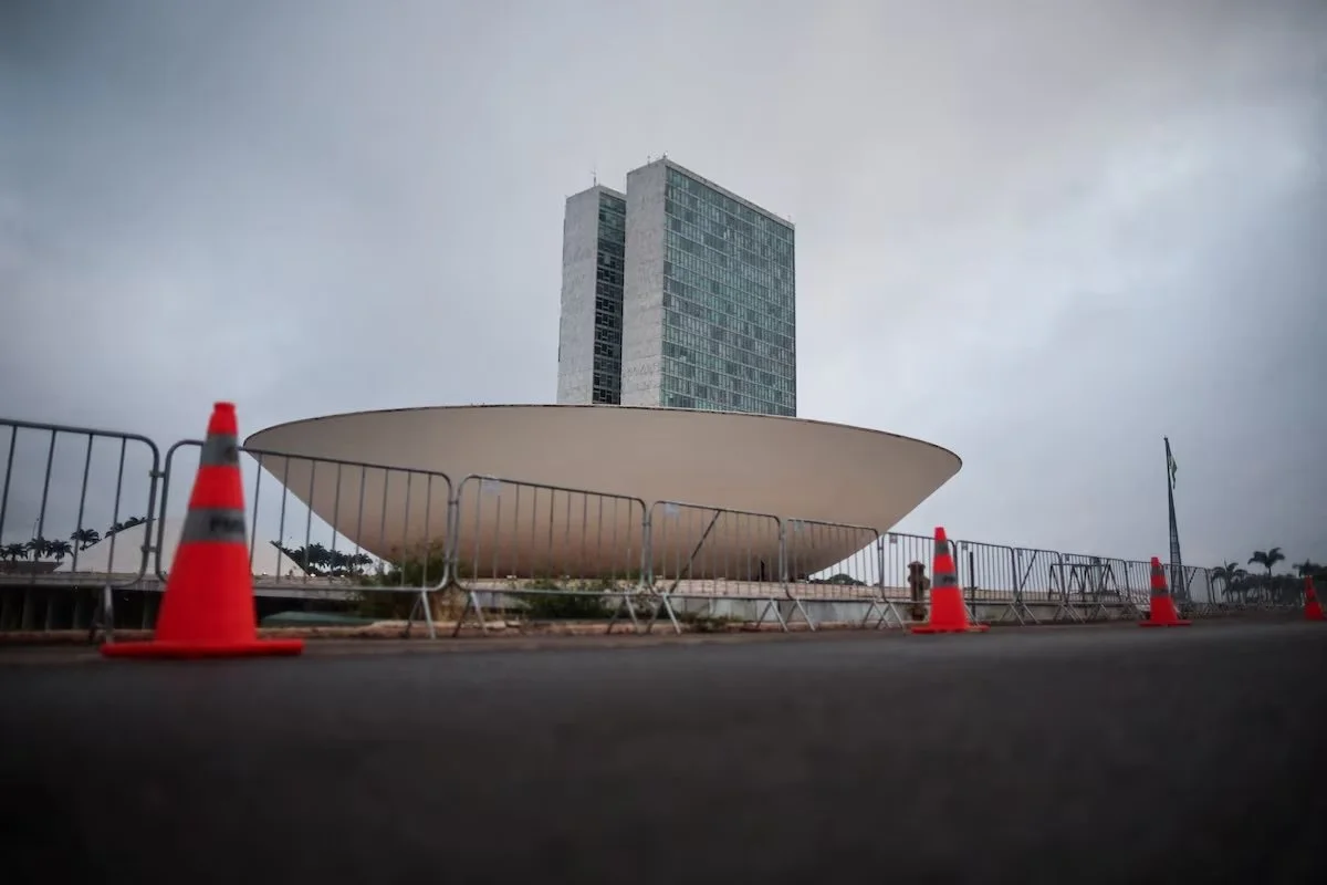 El Congreso de derecha entrante de Brasil arremete contra el juez que encarceló a Bolsonaro