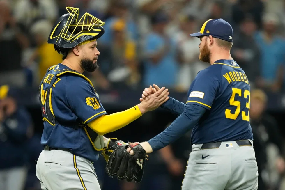 Los Cerveceros aplastan 10-1 a los Rays y quedan a un triunfo de la gloria en la Serie Mundial
