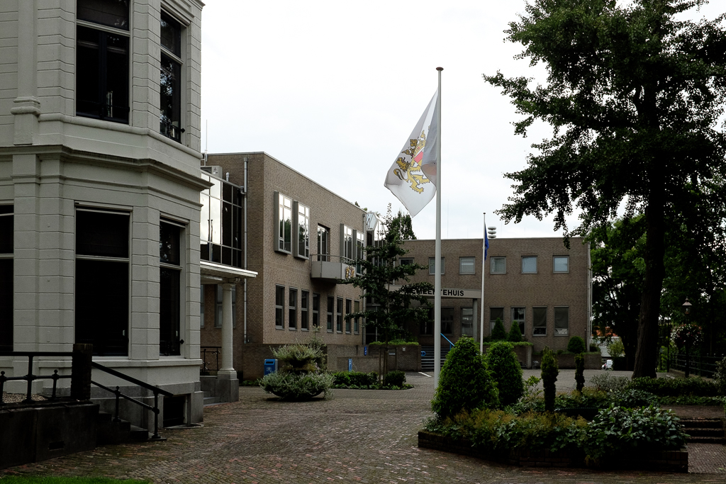 Asperen - Gemeentehuis-2.jpg